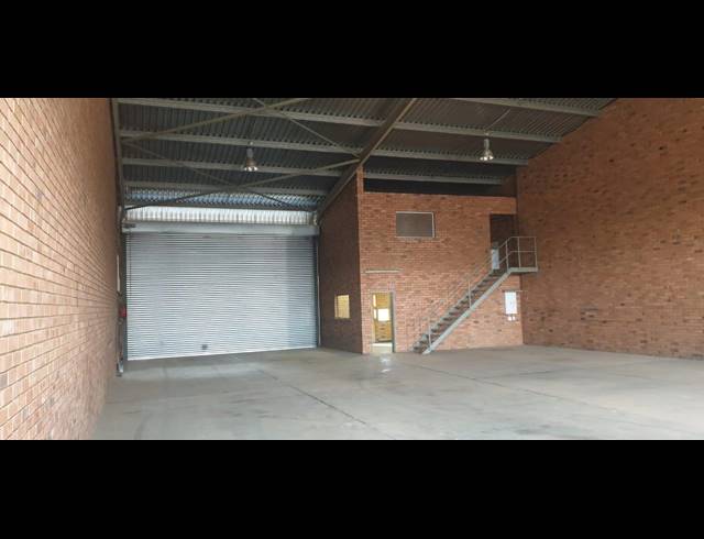 319M² WAREHOUSE TO LET IN BRENTWOOD PARK